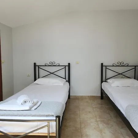 Kallithea Penthouse Apartament *